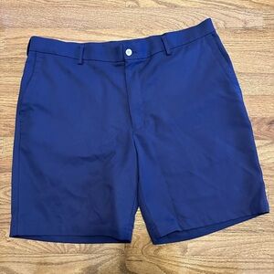 Peter Millar men 38 blue shorts